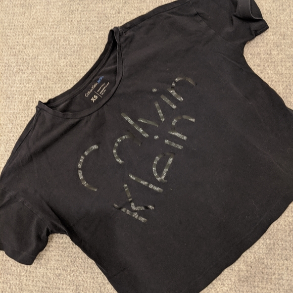 Tshirt - Picture 1 of 4